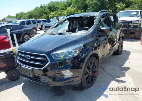 2018 Ford Escape Se z USA, uszkodzony, nr VIN 1FMCU0GD7JUB44693